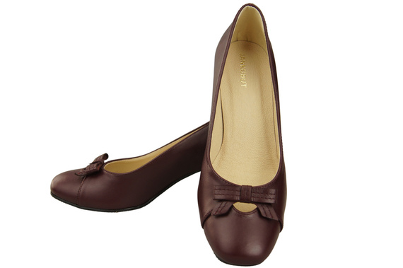 Women's Pumps with a Bow, Natural Leather and Low Heel 203 ElitaBut