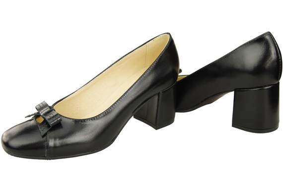 Women's Pumps with a Bow, Natural Leather and Low Heel 203 ElitaBut