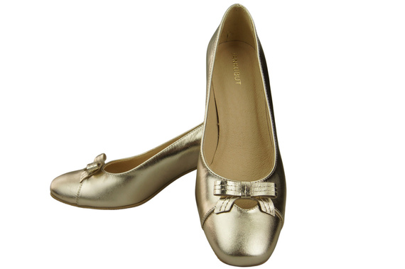 Women's Pumps with a Bow, Natural Leather and Low Heel 203 ElitaBut