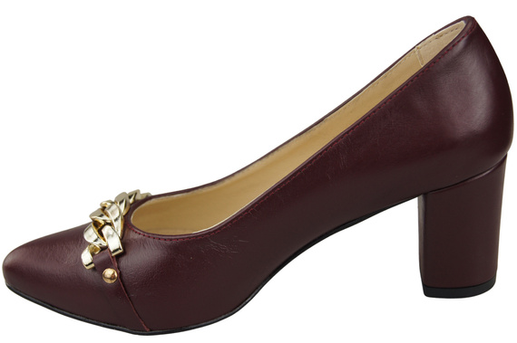 Classic Women's Pumps Shoes made of Natural Leather with a Gold Decorative Chain 200 ElitaBut