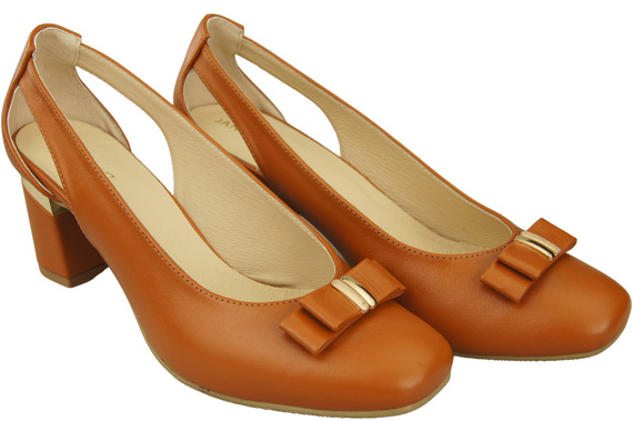 Shoes Women's pumps in Natural Leather with Decorative Heel 199 ElitaBut