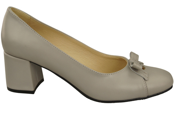 Women's Pumps with a Bow, Natural Leather and Low Heel 203 ElitaBut