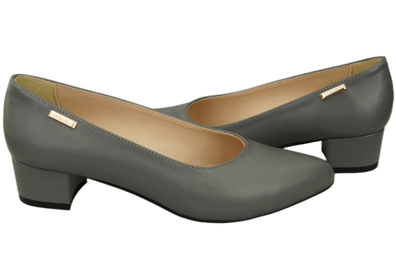 Women's low-heeled pumps timeless elegance and comfort 220 ElitaBut