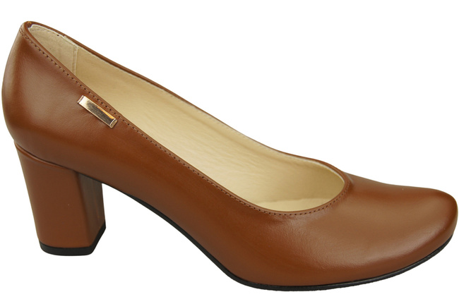 Footwear Classic Women's Natural Leather Almond Nose Dugout 201 ElitaBut