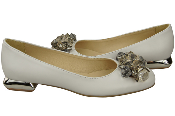 Damskie Czółenka Białe z Kryształkami płaskie Skóra naturalna 216 ElitaBut