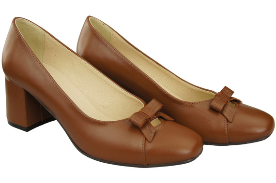 Women's Pumps with a Bow, Natural Leather and Low Heel 203 ElitaBut