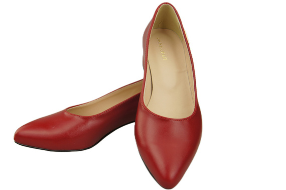 Women's low-heeled pumps timeless elegance and comfort 220 ElitaBut