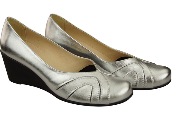 Buty na Koturnie Srebrne Czółenka Damskie z Naturalnej Skóry 828 ElitaBut