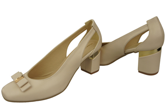 Shoes Women's pumps in Natural Leather with Decorative Heel 199 ElitaBut