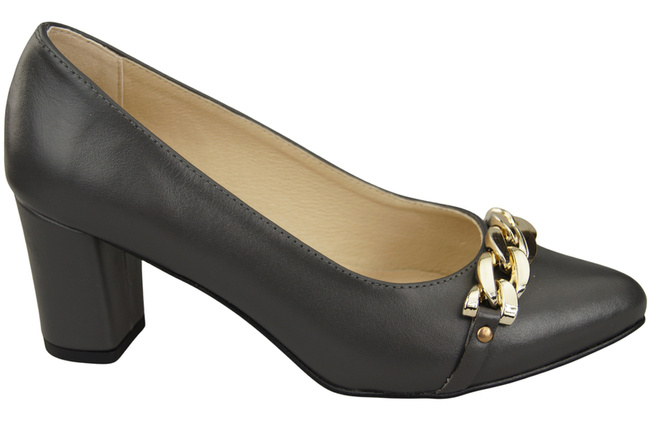 Classic Women's  Pumps Shoes made of Natural Leather with a Gold Decorative Chain 200 ElitaBut
