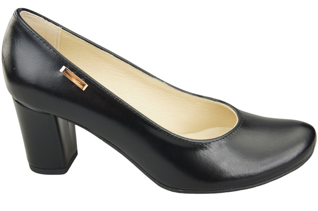 Footwear Classic Women's Natural Leather Almond Nose Dugout 201 ElitaBut
