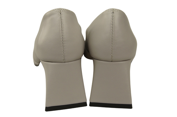 Czółenka Damskie Jasny Popiel Skóra Naturalna Spiczasty Nosek Obcas ElitaBut 221