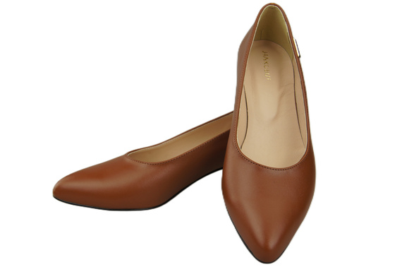 Women's low-heeled pumps timeless elegance and comfort 220 ElitaBut