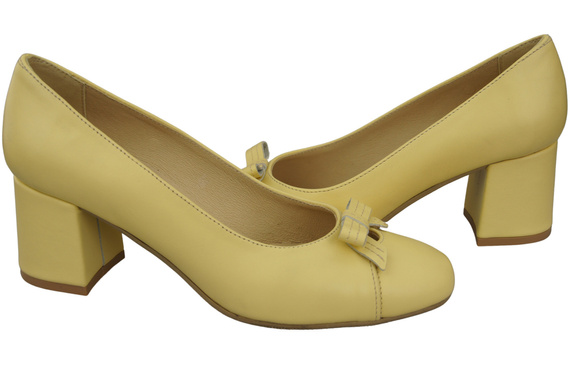 Women's Pumps with a Bow, Natural Leather and Low Heel 203 ElitaBut