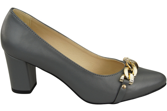 Classic Women's Pumps Shoes made of Natural Leather with a Gold Decorative Chain 200 ElitaBut