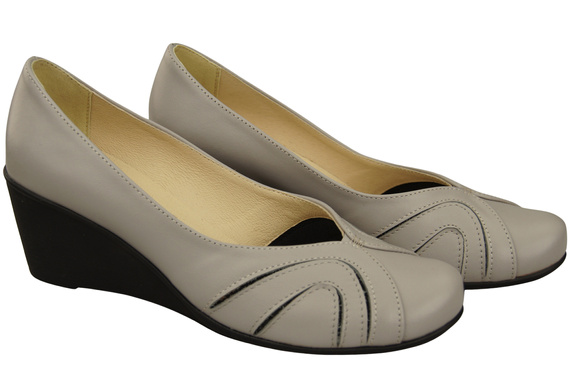 Women's Black Natural Leather Wedge Pumps 828 ElitaBut