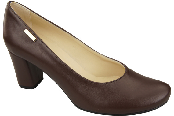 Footwear Classic Women's Natural Leather Almond Nose Dugout 201 ElitaBut