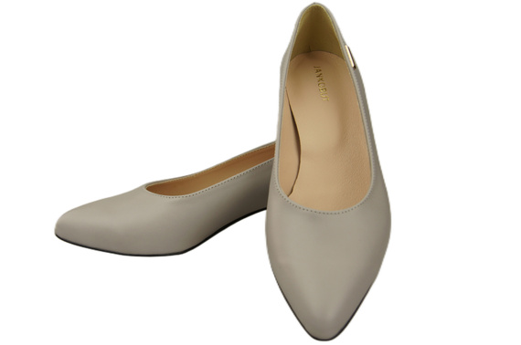 Women's low-heeled pumps timeless elegance and comfort 220 ElitaBut