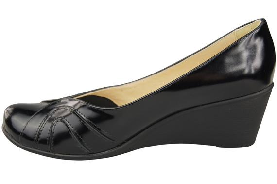 Buty na Koturnie Czarne Błyszczące Czółenka Damskie z Naturalnej Skóry 828 ElitaBut