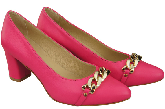 Classic Women's Pumps Shoes made of Natural Leather with a Gold Decorative Chain 200 ElitaBut