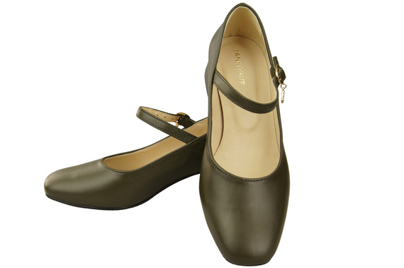 Women's shoes Pumps with a strap, natural leather 202 ElitaBut