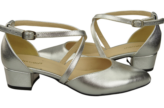 Women’s Leather Sandals with Straps Low Heel 223 ElitaBut