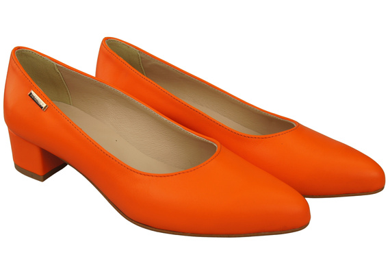 Women's low-heeled pumps timeless elegance and comfort 220 ElitaBut