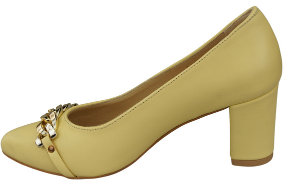 Classic Women's Pumps Shoes made of Natural Leather with a Gold Decorative Chain 200 ElitaBut