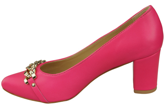 Classic Women's Pumps Shoes made of Natural Leather with a Gold Decorative Chain 200 ElitaBut