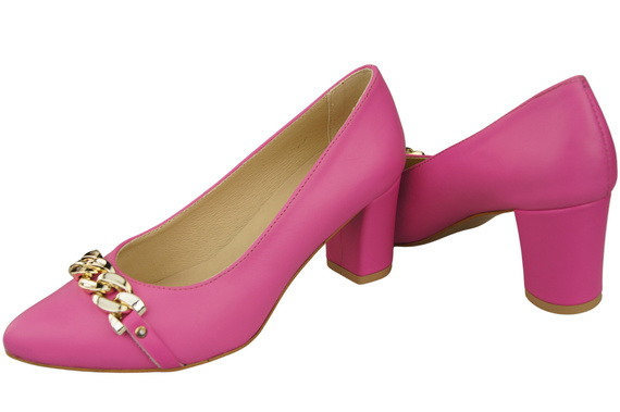 Classic Women's Pumps Shoes made of Natural Leather with a Gold Decorative Chain 200 ElitaBut