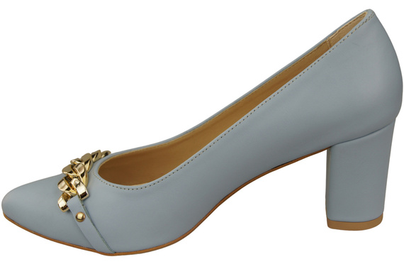 Classic Women's Pumps Shoes made of Natural Leather with a Gold Decorative Chain 200 ElitaBut