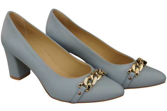 Classic Women's Pumps Shoes made of Natural Leather with a Gold Decorative Chain 200 ElitaBut