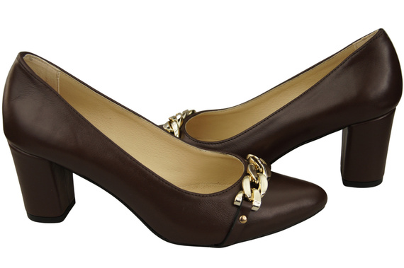 Classic Women's Pumps Shoes made of Natural Leather with a Gold Decorative Chain 200 ElitaBut