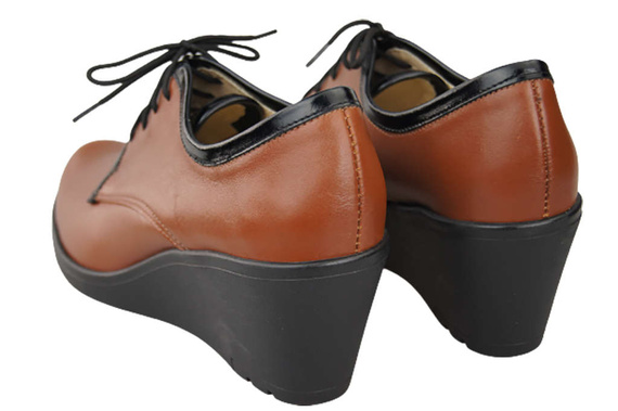 Shoes Women's Brogues On Wedge Natural leather 181 ElitaBut