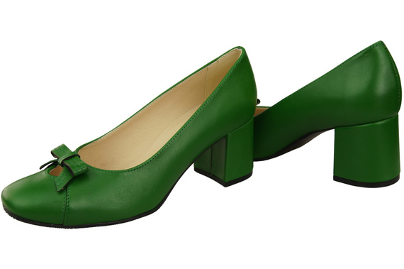 Women's Pumps with a Bow, Natural Leather and Low Heel 203 ElitaBut