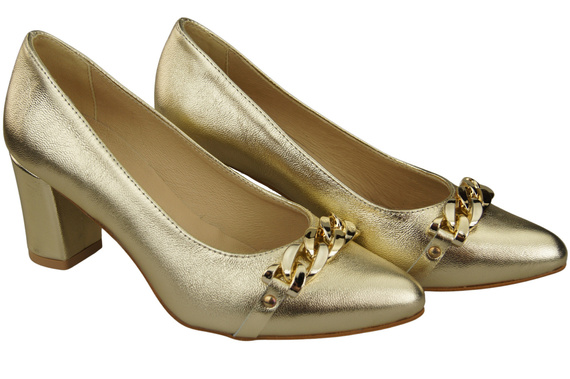 Classic Women's Pumps Shoes made of Natural Leather with a Gold Decorative Chain 200 ElitaBut
