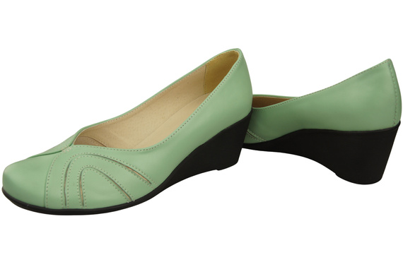 Women's Black Natural Leather Wedge Pumps 828 ElitaBut