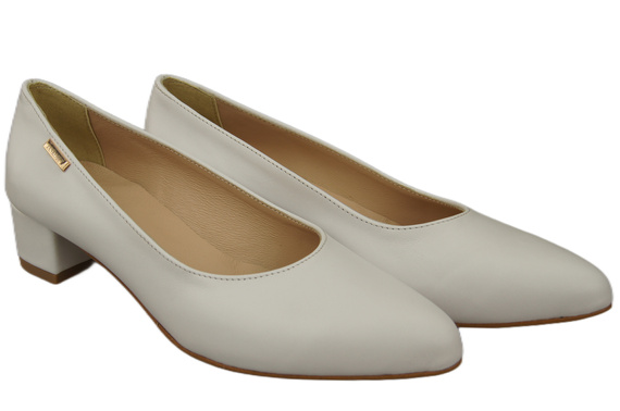 Women's low-heeled pumps timeless elegance and comfort 220 ElitaBut
