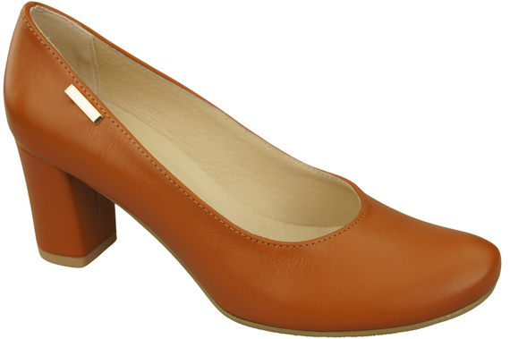 Footwear Classic Women's Natural Leather Almond Nose Dugout 201 ElitaBut
