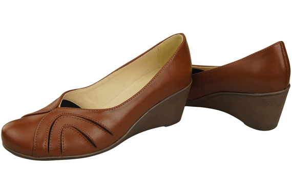 Women's Black Natural Leather Wedge Pumps 828 ElitaBut