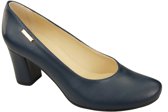 Footwear Classic Women's Natural Leather Almond Nose Dugout 201 ElitaBut