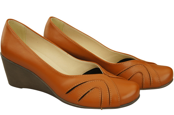 Women's Black Natural Leather Wedge Pumps 828 ElitaBut