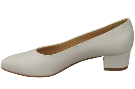 Women's low-heeled pumps timeless elegance and comfort 220 ElitaBut