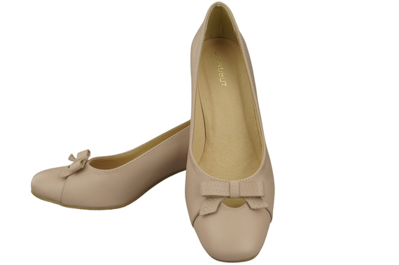 Women's Pumps with a Bow, Natural Leather and Low Heel 203 ElitaBut