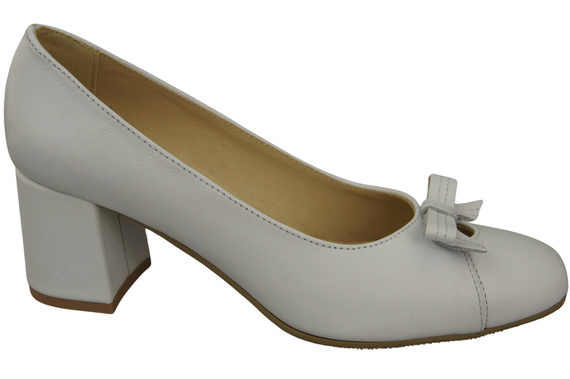 Women's Pumps with a Bow, Natural Leather and Low Heel 203 ElitaBut